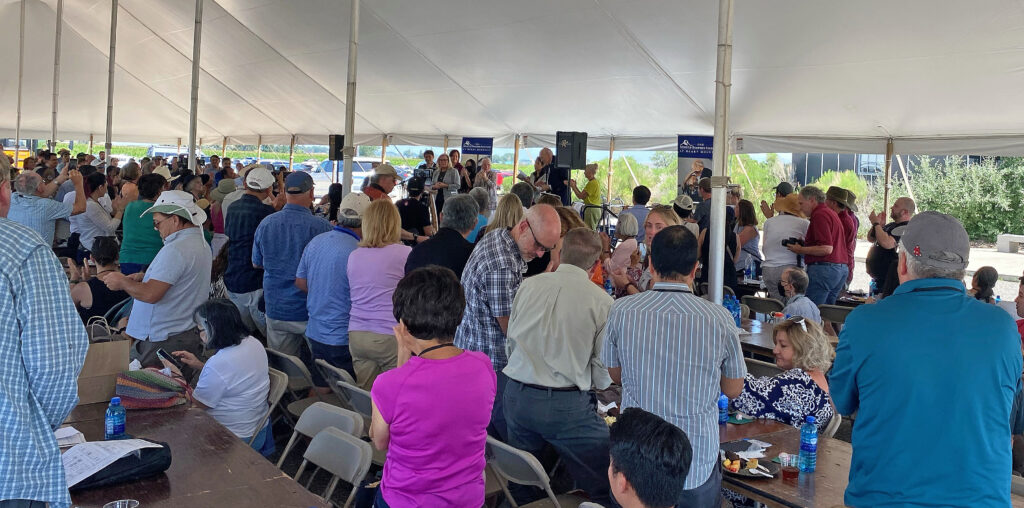 ovation for Liz Cheney